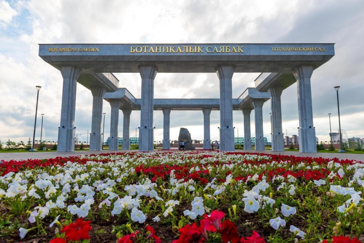 Экспо Бульвар 5 Astana Buitenkant foto